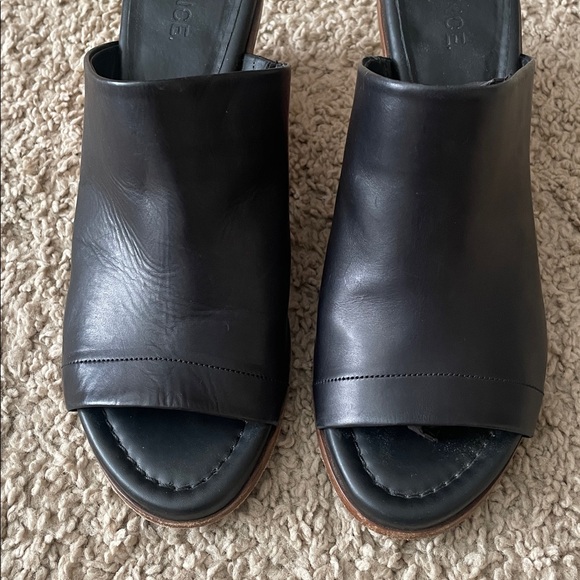 Vince Black Leather Mules Slip On Sandals Natural Wood Wedge Heels US7.5 - Picture 5 of 12